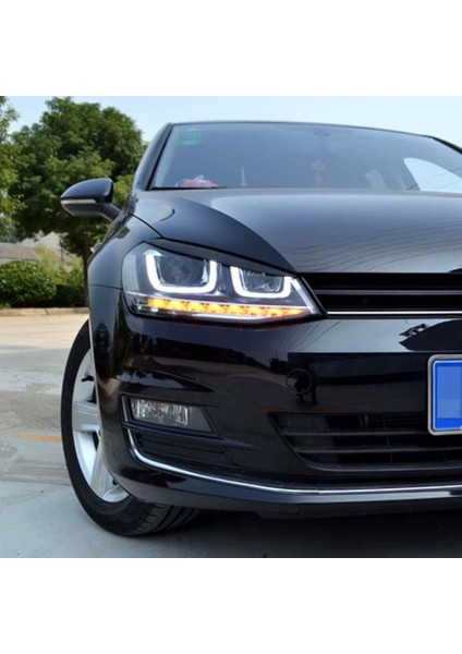 Volkswagen Golf 7 Ön Far Kaşı Piano Black 2013-2020 fırsatları
