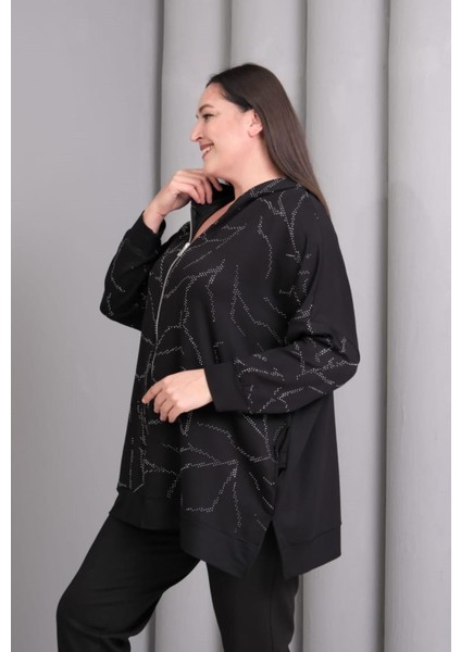 Kadın Büyük Beden Siyah, Kapüşonlu Fermuarlı, Ön ve Kollar Taş Detaylı Astarsız Tunik Ceket 65N39196 fırsatları