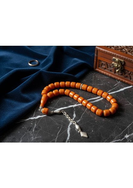 Sıkma Kehribar Tesbih Sarının Aseleti ve Alpaka Püskülün Şıklığı