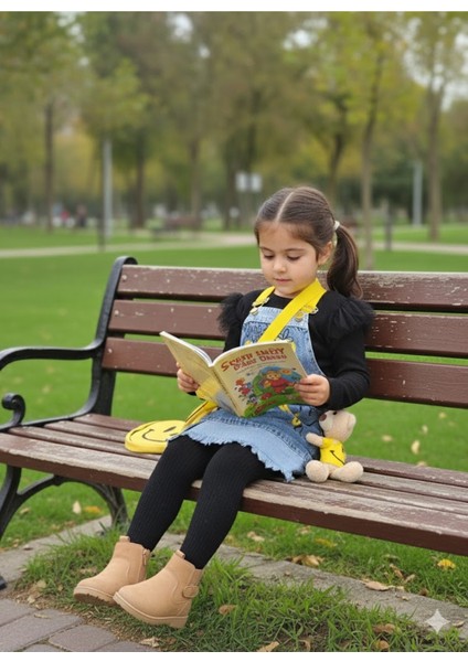 Kız Çocuk Kotlu Salopet Çantalı Oyuncaklı Takım Özel Tasarım (Oyuncaklı Kot Elbise+Bluz+Çanta) fiyatları