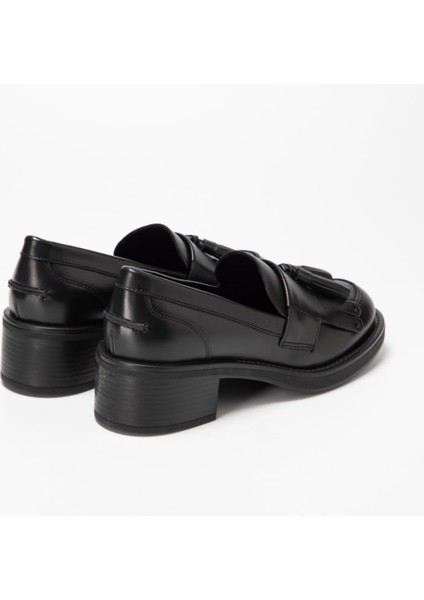 Kadın Oxford ( Klasik) 82L3 Frau Tresor Nero fırsatları