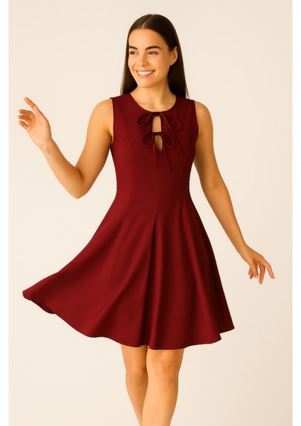 Kloş Etekli Bağlama Detaylı Kolsuz Kadın Mini Elbise