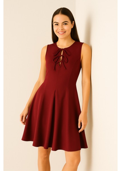 Kloş Etekli Bağlama Detaylı Kolsuz Kadın Mini Elbise indirimleri