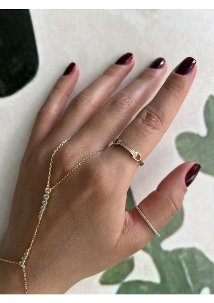 Yanları Burgu Detaylı Taşlı Gümüş Yüzük