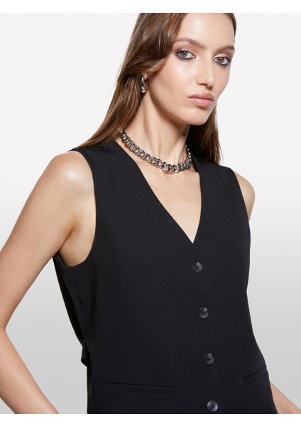 Viskoz Karışımlı Önü Düğmeli Astarlı Regular Fit Yelek Kadın Siyah Yelek - 325A2KVXLJ00U
