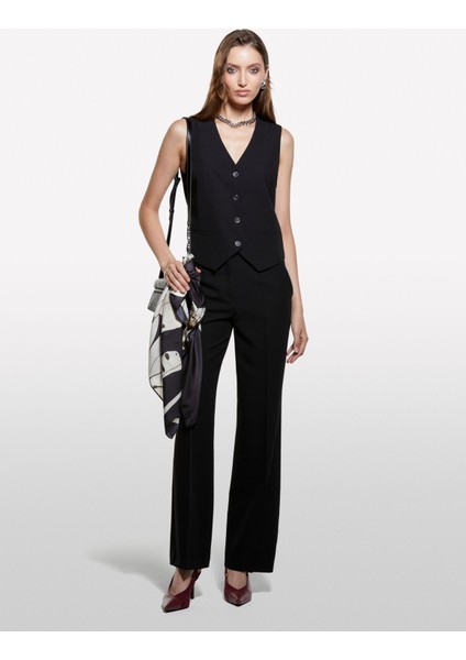 Viskoz Karışımlı Önü Düğmeli Astarlı Regular Fit Yelek Kadın Siyah Yelek - 325A2KVXLJ00U modelleri