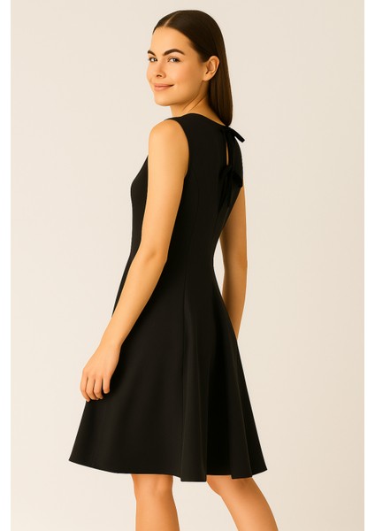 Kloş Etekli Bağlama Detaylı Kolsuz Kadın Mini Elbise fiyatları