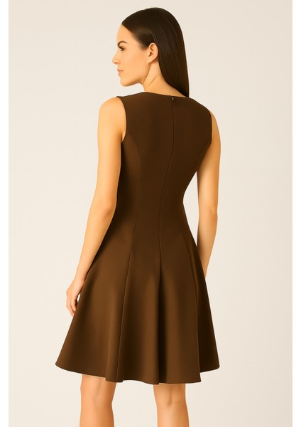 Kloş Etekli Bağlama Detaylı Kolsuz Kadın Mini Elbise fırsatları