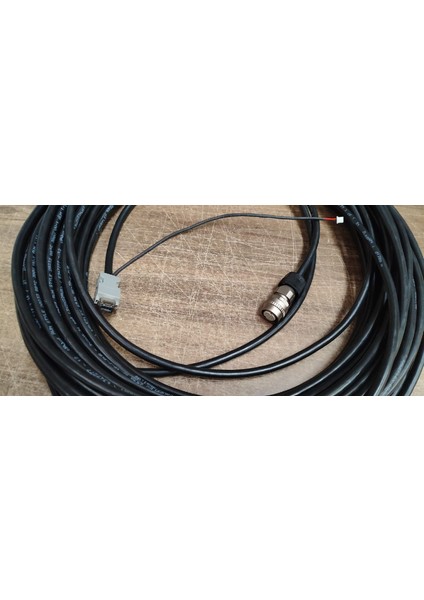 %DACS3-CAEFA111C ,ASD-B3E3 5.5kw PUR/11MT Servo Enkoder Kablo