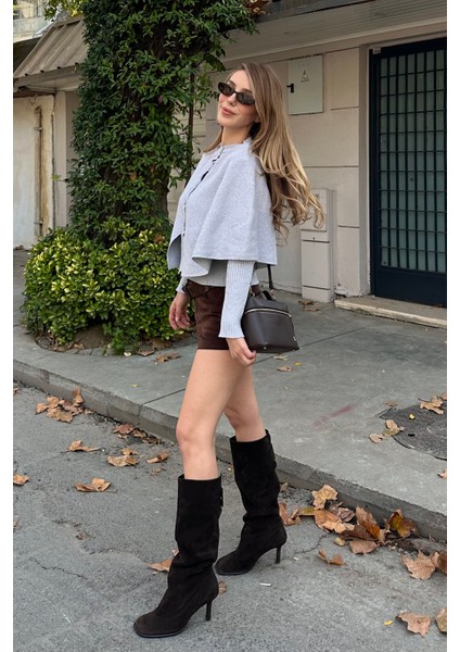 Gri Pelerin Detaylı Triko Hırka - 1317 modelleri