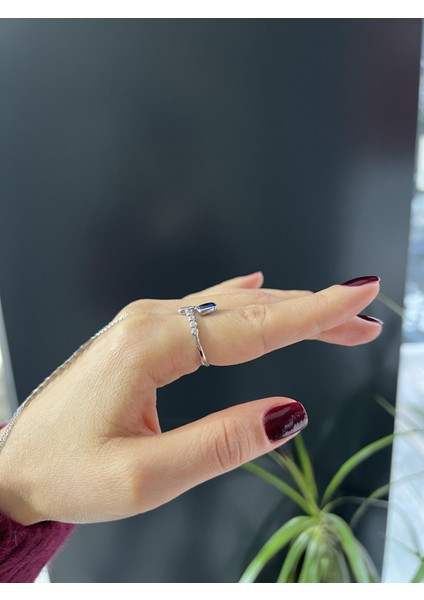Mavi Baget Taş Detaylı Gümüş Yüzük fiyatları