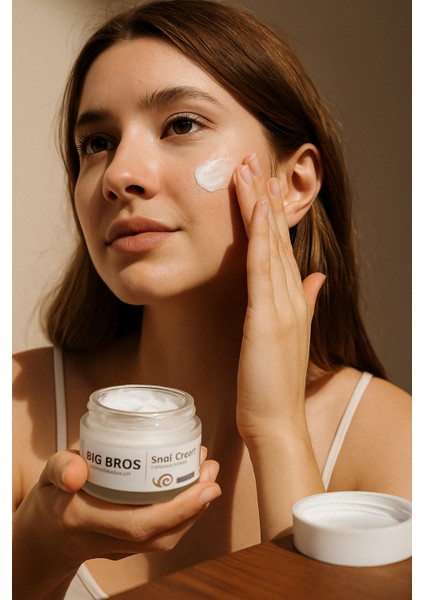 🐌 Big Bros Salyangoz Kremi – Salyangoz Özlü Cilt Yenileyici ve Nemlendirici Krem (50 Ml) modelleri