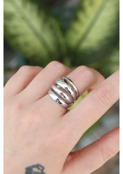 Pirinç Gümüş Renk Ayarlanabilir Tırtıklı Bombe Yüzük - Lisinya