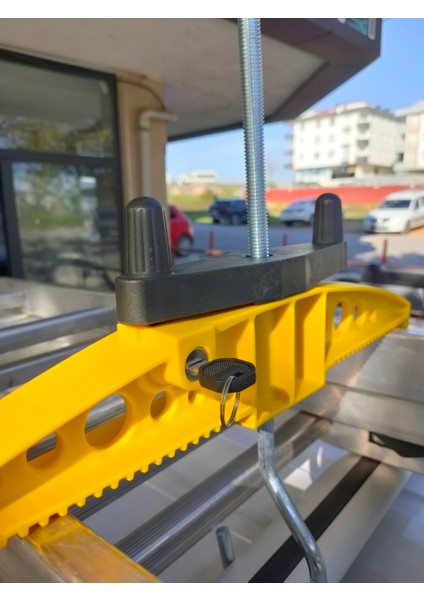 Araç Üstü Merdiven Taşıma Aparatı