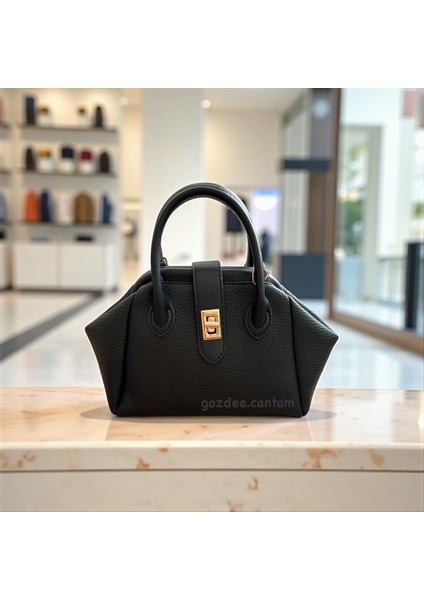 Kilitlenebilir Üçgen Şekilli Kadın El ve Omuz Çanta