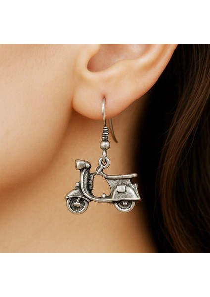 Scooter Motor Şekilli Kadın Küpe Çift Adet Gümüş Kaplama El Yapımı Küpe