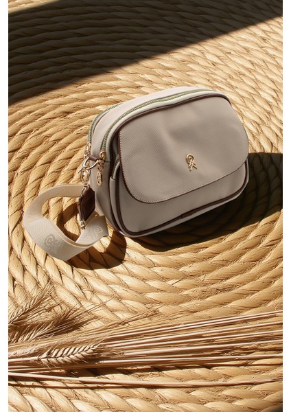 Astarlı Askılı 3 Bölmeli El ve Omuz Çantası 111003 fiyatları