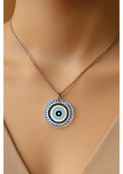 Şeffaf Sert Akrilik Kolye Ucu ve Üzeri Zincirli Desenli Kolye Tapınak