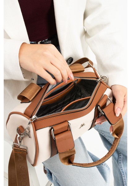 Mega Polo Silindir Fermuar Detaylı El ve Omuz Askılı Kadın Çanta fırsatları