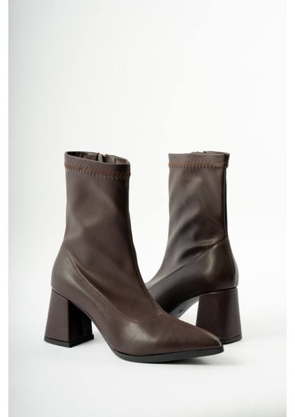 Kısa Topuklu Sivri Burun Streç Kadın BOT-2041783-Z indirimleri