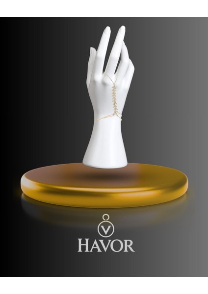 Pirinç Gold Renk Zirkon Taşlı V Model Kadın Şahmeran - Şıklığın ve Zarafetin Bileklerdeki Ifadesi