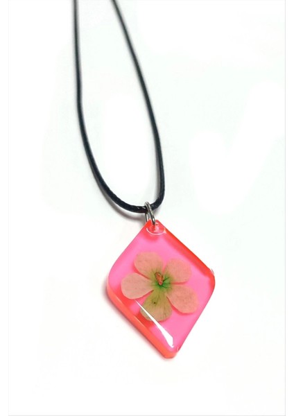 Kartopu Çiçeği Baklava Dilimli Epoksi Kolye fiyatları