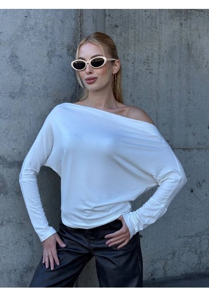 Yarasa Kol Geniş Yaka Siyah Bluz Bol Kesim Likralı Kumaş Düşük Omuz Üst fırsatları