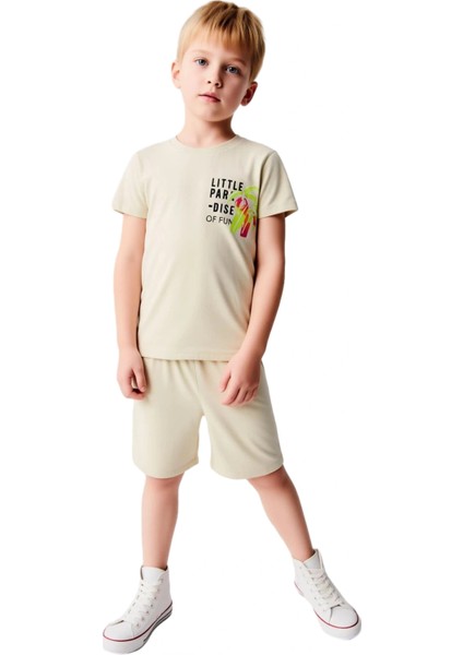 Erkek Çocuk Pamuklu Baskılı T Shirt ve Şort Takımı Kaliteli Şık Rahat Günlük fiyatları