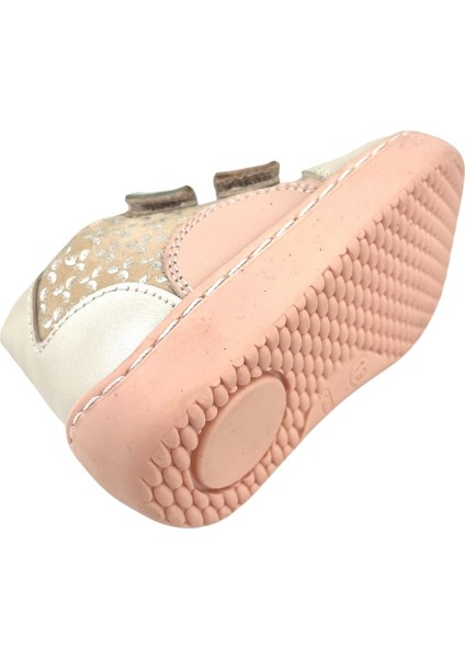 Niña Cırtlı Hafif Deri Bot Krem fırsatları