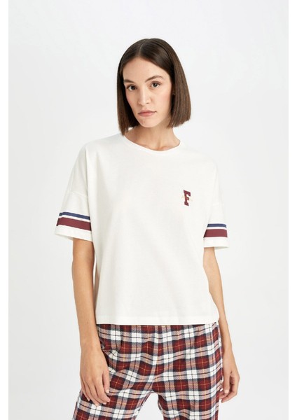 Fall In Love Pijama Takım Bisiklet Yaka Baskılı Kısa Kollu Üst Kareli Beli Lastikli Alt D5662AX24AU modelleri