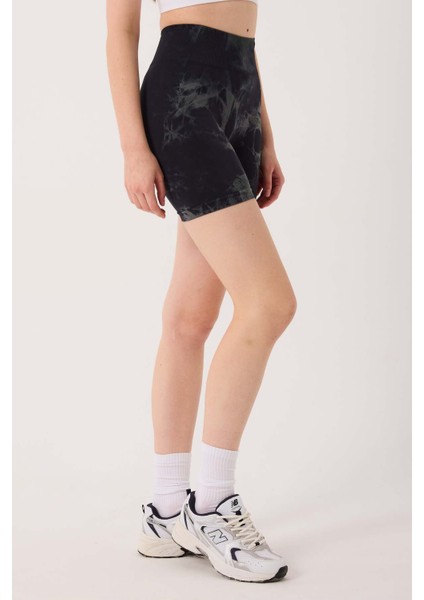 Spor Şort Batik Desenli Dikişsiz Esnek ve Toparlayıcı Push Up Kısa Şort fırsatları