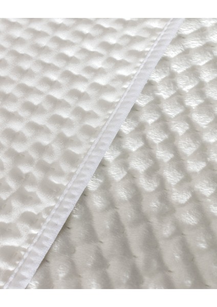 Boulogne Tek Kişilik kadife Yatak Örtüsü - Ekru