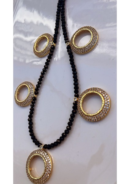 🖤 Şık ve Asil: Siyah Kristal Boncuklu 5'li Çeyrek Altın Koymalı Kolye 🖤 fırsatları