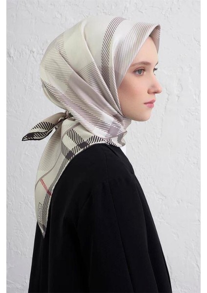 2025 Desenli Saf Ipek Twill Eşarp 9418-82 fırsatları
