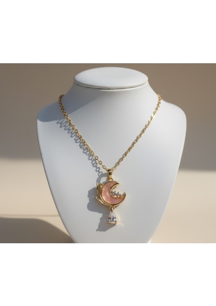 Gold Sallantılı Ay Yıldız Figürlü Pembe Taşlı Çelik Kadın Kolye