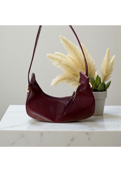 Özel Askı Detaylı Parlak Kadın El Omuz Çanta