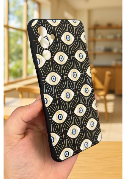 Samsung Galaxy A04S Uyumlu Evıl Eye Desenli Silikon Darbe Emici Klasik Korumalı Rubber Kılıf fırsatları