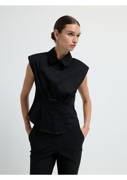 Pile Detaylı Kolsuz Gömlek Siyah 13044815001