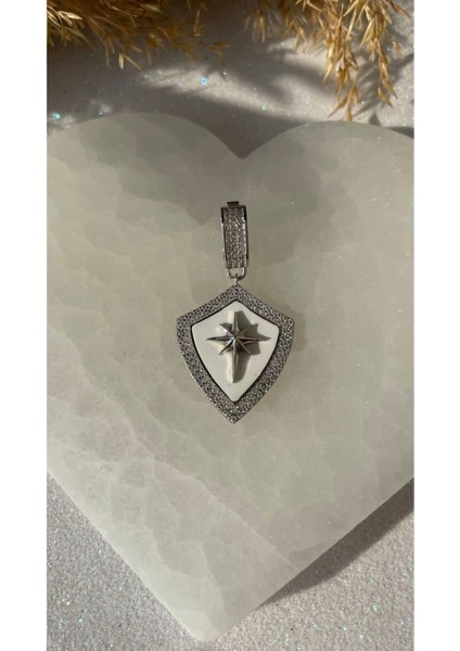 Beyaz Mineli Kutup Yıldızlı Şövalye Madalyonu Kolye Ucu Trend Kolye Ucu Sevgiliye Hediye 925 modelleri