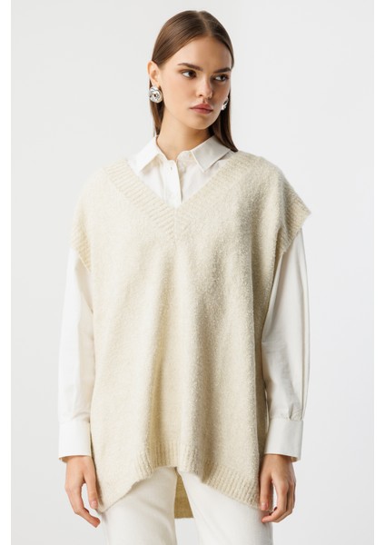 Ekstra Oversize V Yaka Uzun Krem Rengi Süveter