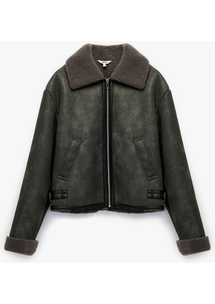 Uzun Kollu Fermuarlı Crop Peluş Yaka Süet Görünümlü Biker Ceket modelleri