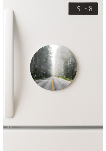 Desenli Temalı Yuvarlak Buzdolabı Magnet – 10X10 cm Yağmurlu Yollar