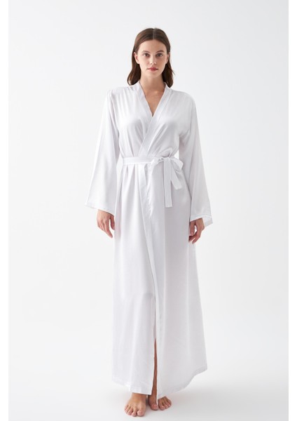 Kadın Uzun Beyaz Saten Sabahlık