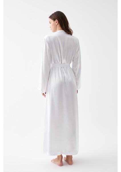 Kadın Uzun Beyaz Saten Sabahlık indirimleri