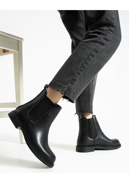 Kadın Siyah Düz Topuklu Chelsea Bot