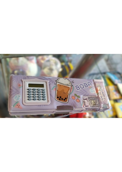 3 Bölmeli Kapaklı Hesap Makineli Kalemtraşlı Kalem Kutusu