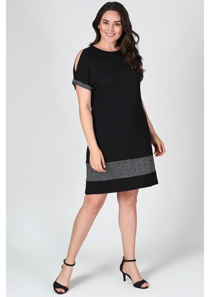 Kadın Siyah Eteği Kol Ucu Simli Omuz Dekolteli Büyük Beden Elbise modelleri