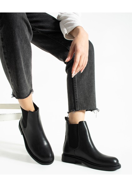Kadın Siyah Düz Topuklu Chelsea Bot fırsatları