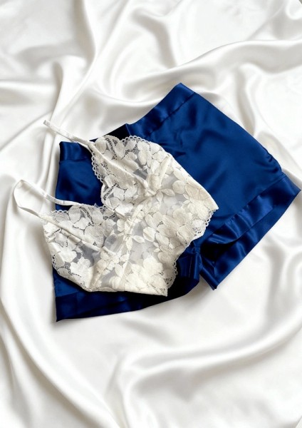 Askılı Dantel Büstiyerli Saten Şortlu Takım