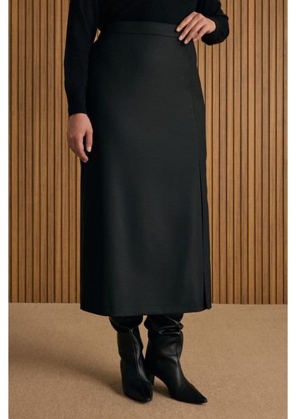 Önü Pilikaşe Yırtmaç Detaylı Etek modelleri